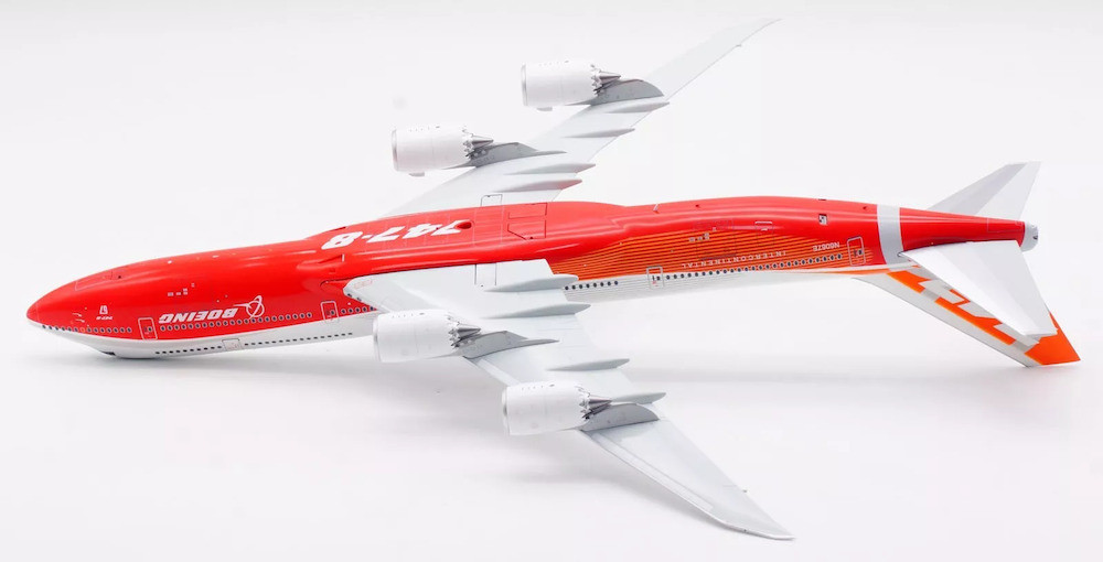 SQ Wings Boeing Boeing 747-8 N6067E L2073 Scale 1:200