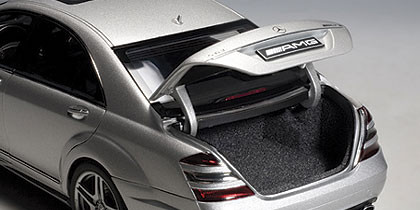 1/18 AUTOart Mercedes-Benz Mercedes S-Class S-Klasse S63 AMG w