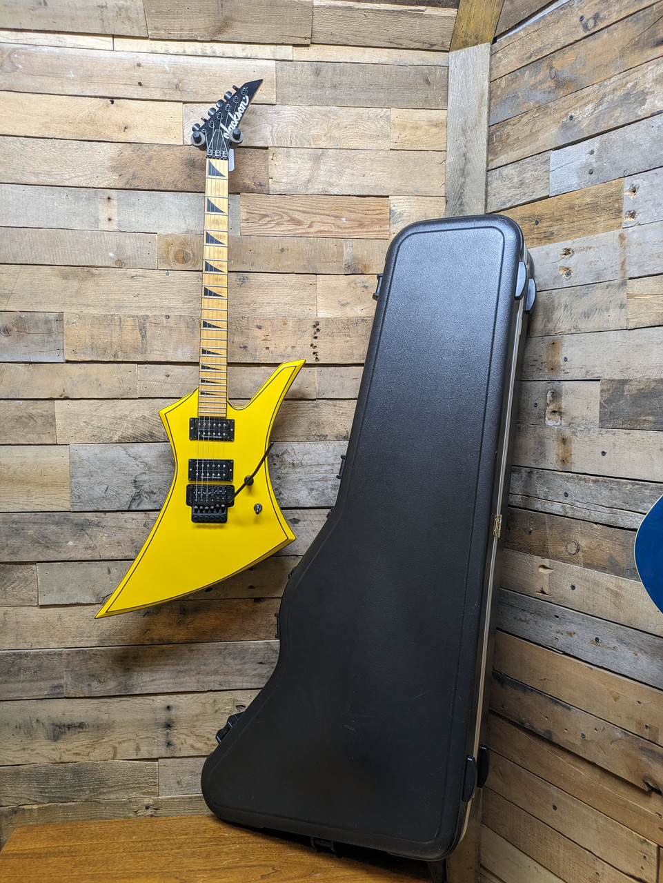 Jackson Kelly KE3M Yellow Pinstriped (limited 50 run) MIJ Japan