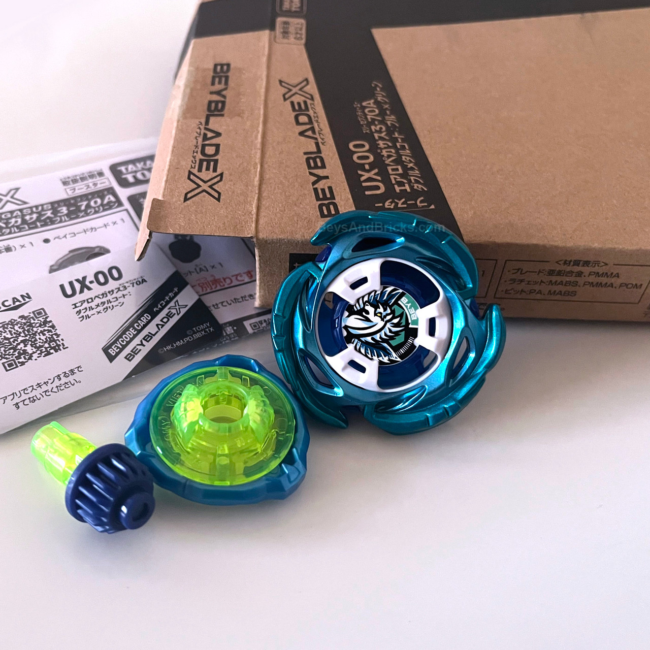 TAKARA TOMY Beyblade X Aero Pegasus 3-70A UX-00 - BeysAndBricks