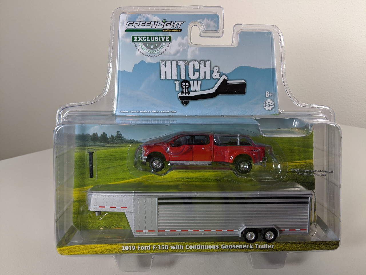 1:64 2019 Ford F-350 – Race Red w/Polished Aluminum Continuous