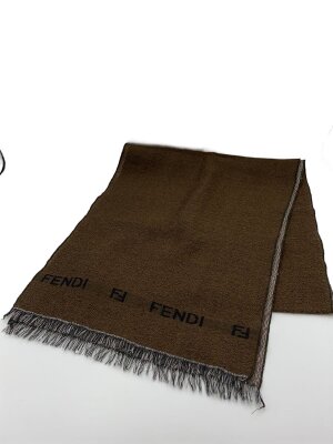FENDIのマフラー検索結果|古着・中古品の通販サイト セカンド