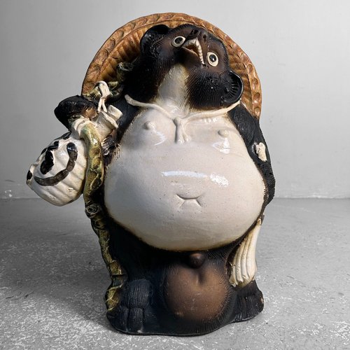 Statua grande Shōwa Era Tanuki, Giappone, anni '80 in vendita su