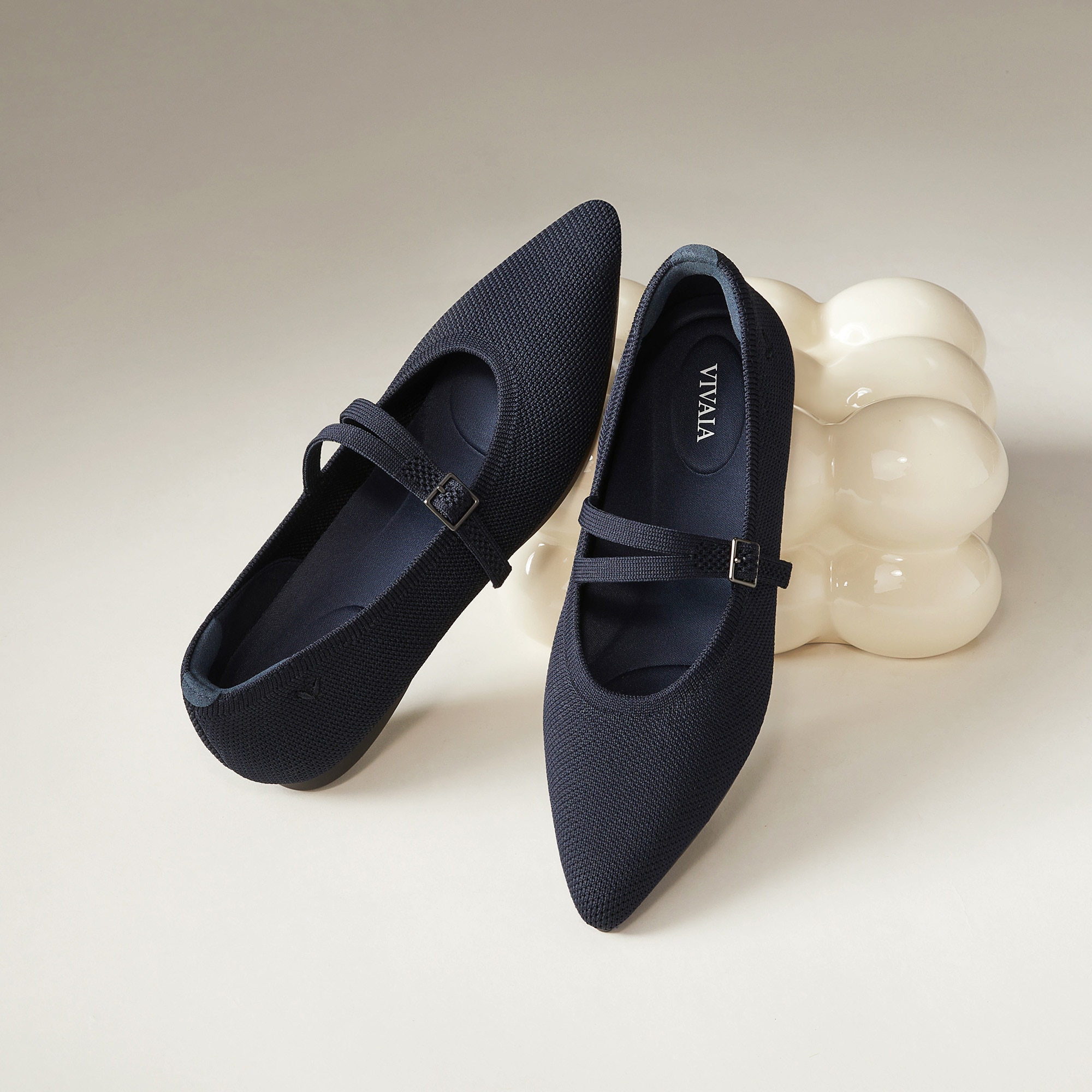 Pointed-Toe V-Strap Mary-Jane Flats (Aria Mary-Jane), NAVY, EU35