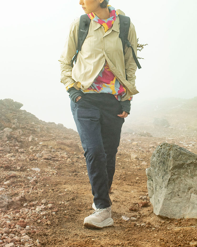 Merino Coach Jacket, Merino 5-Pocket Pants | 山と道 U.L. HIKE