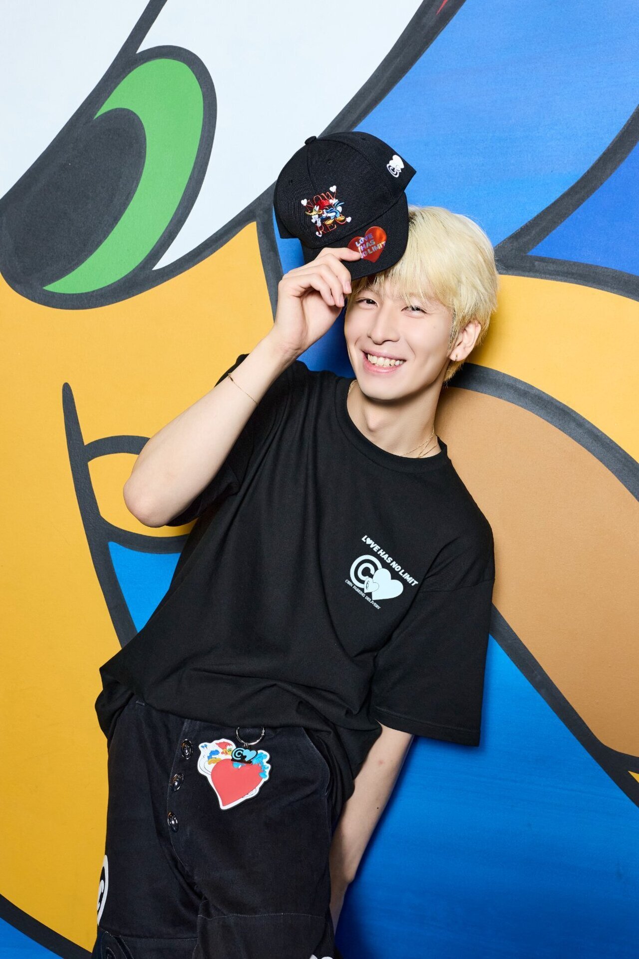 LOVE HAS NO LIMITチャリティグッズ第三弾 スペシャルモデルとして