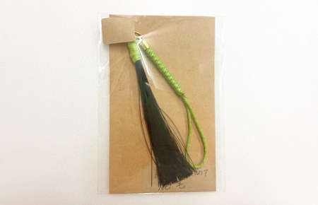 蹄鉄 （ アルミ製 ゴールド ）& 馬のしっぽの毛 ストラップ （ 鹿毛