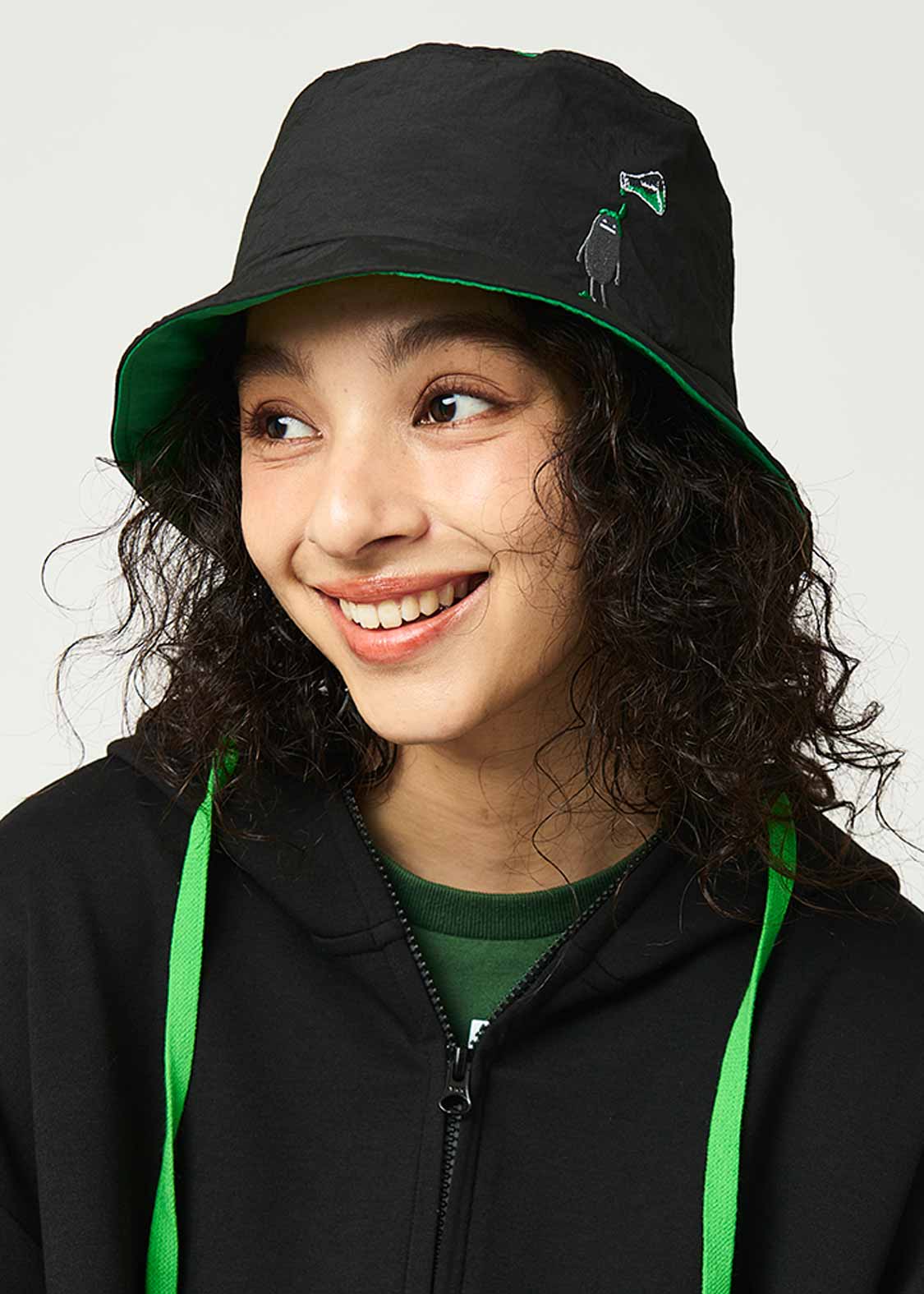 ビューティフルシャドークリーチャー｜ナイロンバケットハット｜ユニ