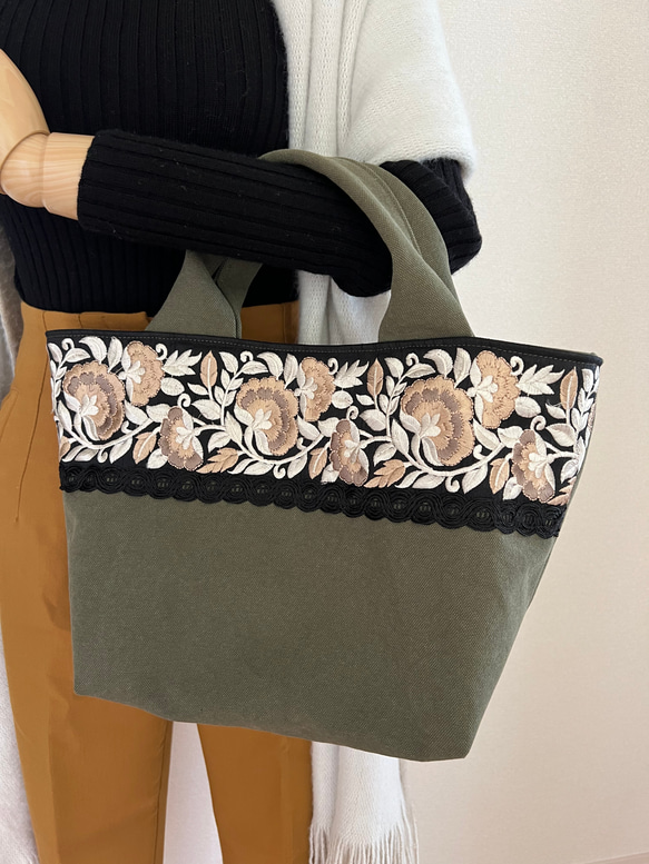 インド刺繍リボンとクッタリ帆布のトートバッグ◇カーキ トートバッグ