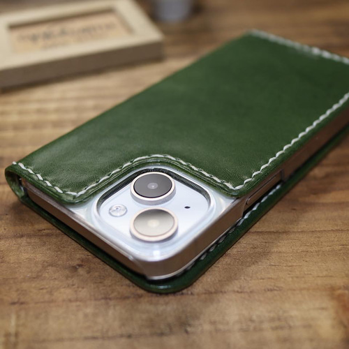 iPhone 16 series カメラレス 手帳型ケース 緑 栃木レザー ヌメ革