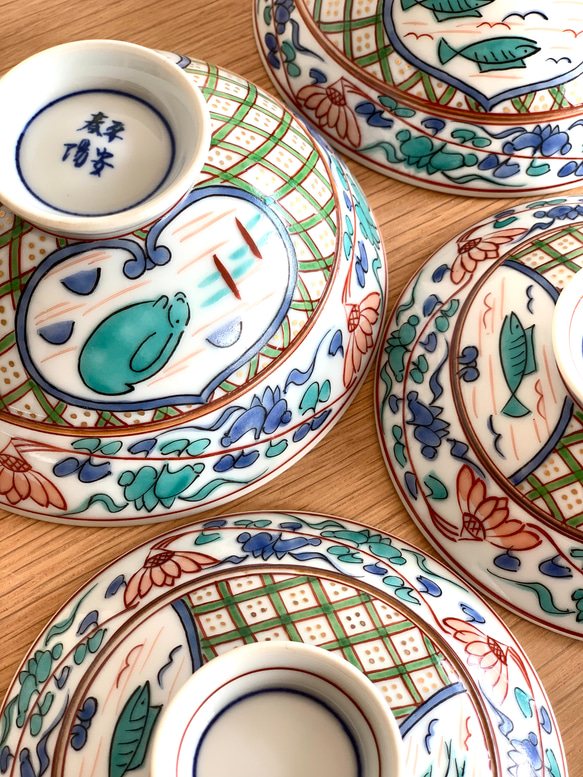 京焼・清水焼】京都 水野春陽窯 色絵 吉祥文様 夫婦茶碗 兎 魚 鳥 茶碗