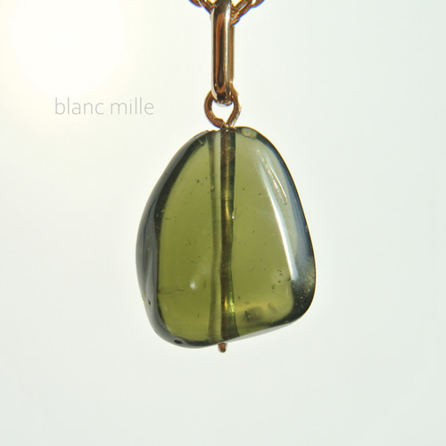 No.1910○*モルダバイト K18シンプ ペンダントトップ○*希少石 天然石