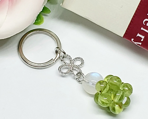 天然石＊ペリドット&ムーンストーン＊キーホルダー＊チャーム