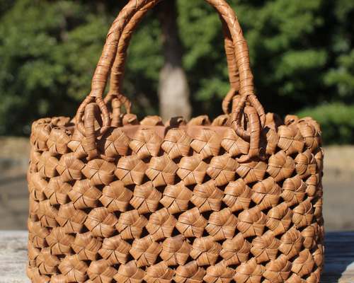 f62dbf39e8414254b314380650d9b1