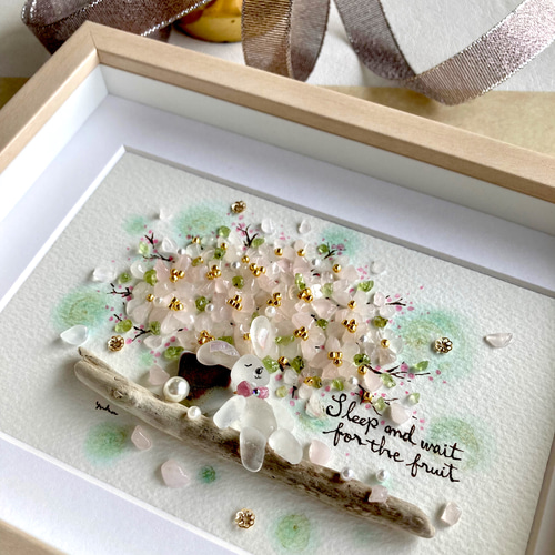 お昼寝うさぎ〜桜〜 シーグラス／天然石／フレームアート／壁掛け