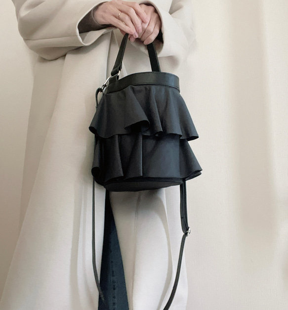 ラッフルフリルのフリルバッグ バケツバッグ フリルショルダー