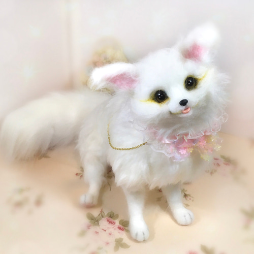 ブランフォードギツネ アルビノ 狐 フェネック 羊毛フェルト アート