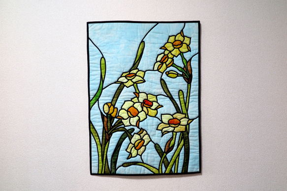 ステンドグラスキルト水仙のタペストリー タペストリー・壁掛け Quilt