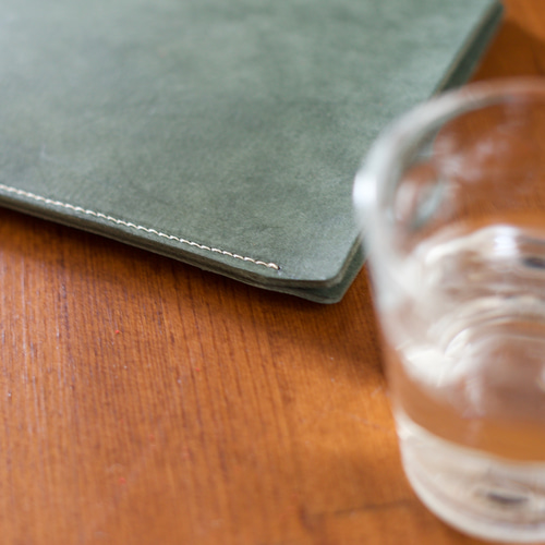 iPad miniケース 本革イタリアレザー 経年変化を楽しめる タブレット