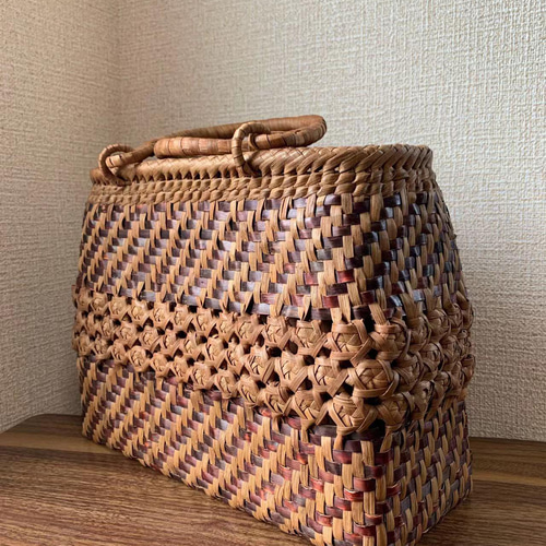 桜皮、山葡萄 桜皮かごバッグ 山葡萄かごバッグ 手作り 桜皮籠バッグ