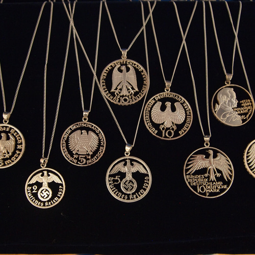 銀貨カットペンダント ドイツ第3帝国（ナチスドイツ）2マルク銀貨