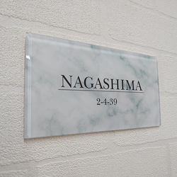 海外ハイブランド保存箱調のアクリル表札【ホワイト×ブラック】＊透明