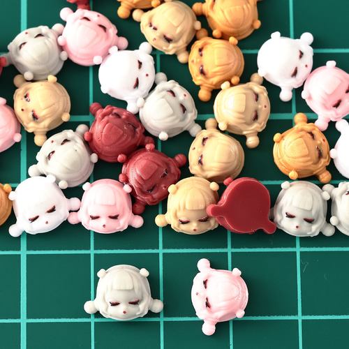 デコパーツ キャラクター 8mm ミックス 250個 3D 顔 ネイルパーツ ミニ