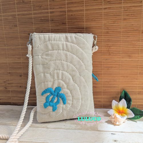 ハワイアンキルト ☆ ショルダーバッグ ☆ サコッシュ ハイビスカス