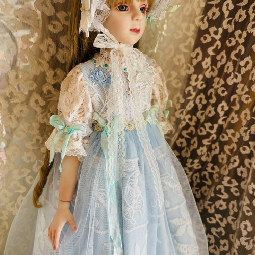 創作球体関節ビスクドール人形 栗色の髪の水色のアンティーク調ロング