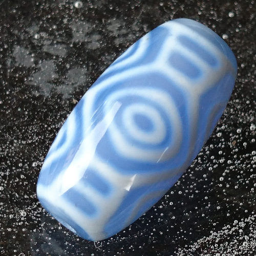 青のシリーズきたよ！老玉髄龍眼天珠様！頭にズーンとくる！ 青の