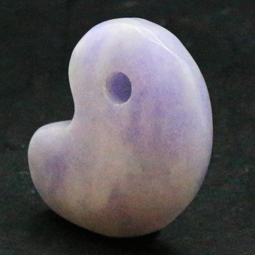 magatama-05 勾玉 ミャンマー産 ラベンダー 翡翠 ネックレス