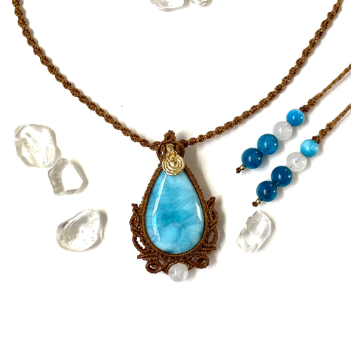 とびきりブルー！大粒ラリマーの天然石マクラメ編みネックレス