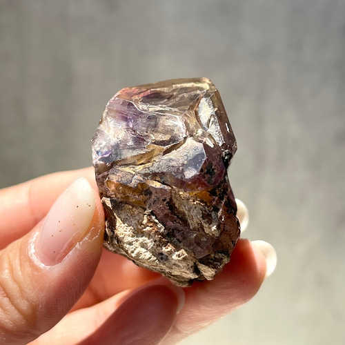 ジンバブエ産【シャンガーンアメジスト⑧】母岩付き スケルタル（骸晶