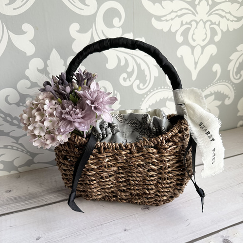 カゴバッグにアレンジしたお花達 かごバッグ Blooming Lila 通販