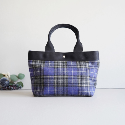 秋冬限定！中綿入り A4対応トートバッグ(青/ブルー/ツイードチェック柄