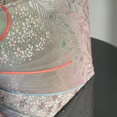 帯リメイクバッグ 煌めく孔雀 Mサイズ 和装バッグ 帯バッグ トート