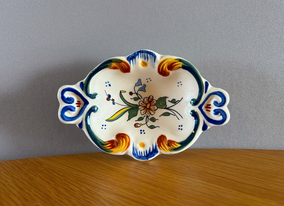 フランスの古い石鹸置き 陶器 古道具 レトロ ソープディッシュ【石鹸