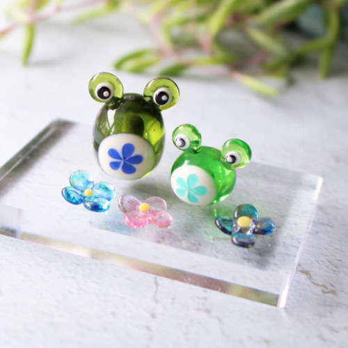 在庫処分セール＊ガラスのカエル ミニチュア蛙の置き飾り その他