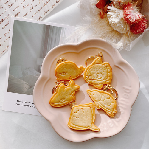 フェイクスイーツ クッキーキーホルダー エイ キーホルダー anto 通販