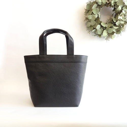 こんなの欲しかった！やわらかくて上質な高級本革トート（ブラック