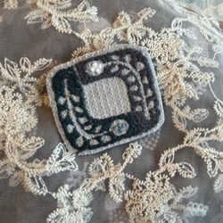 レア＊wolf＆flower、オオカミさんブローチ〇ミナペルホネン ブローチ