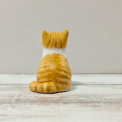 茶とら白猫の置物 その他アート 猫ハウス 通販 10111261｜Creema