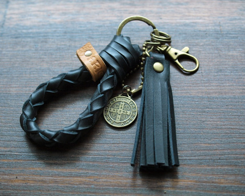 革レザー タッセルキーホルダーリング ヌメブラック キーリング