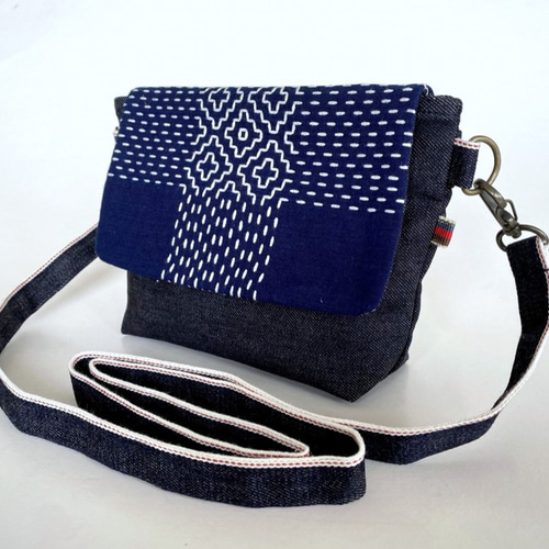藍染め刺し子と岡山デニムのバイカラー2wayミニショルダーバッグ（格子