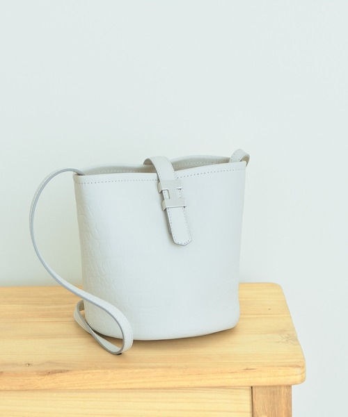 IACUCCI（イアクッチ）の「テア XS COCCO MORBIDO（ショルダーバッグ