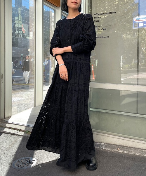 Omekashi（オメカシ）の「エンブロイダリティアードワンピース