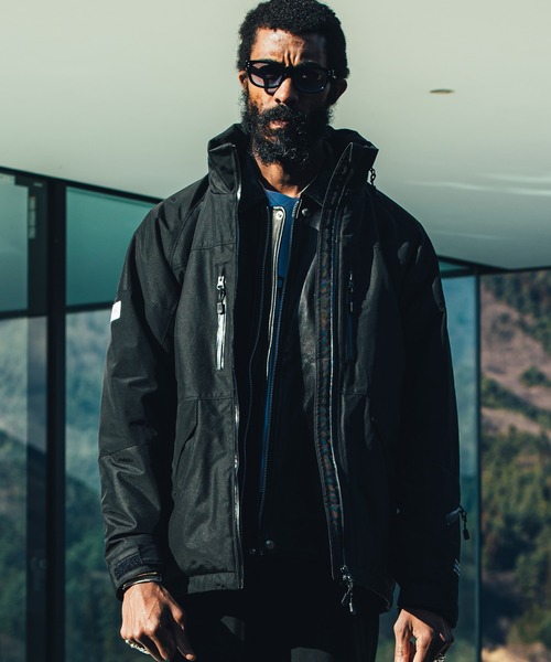 CRIMIE（クライミー）の「XD-CORE 3LAYER HYBRID STAND COLLAR JACKET