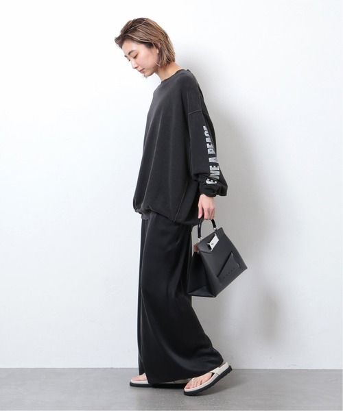 Deuxieme Classe（ドゥーズィエムクラス）の「LOVE A PEACE スウェット