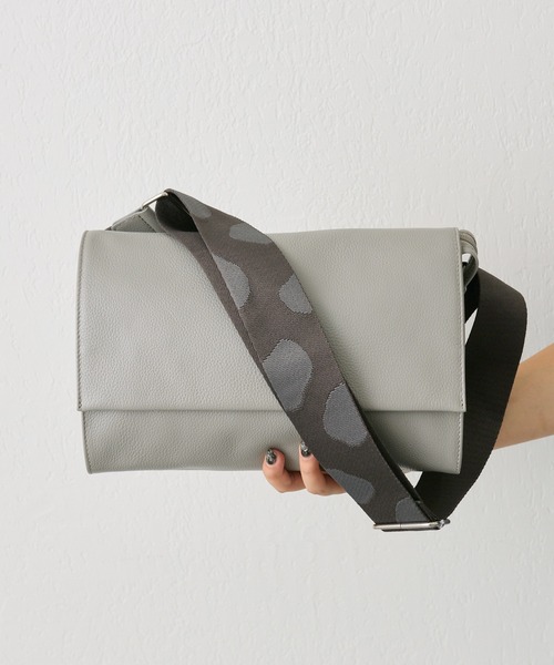 ear PAPILLONNER（イアパピヨネ）の「《本革/470g》ワイドテープ