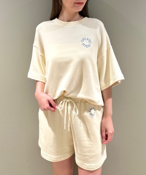gelato pique（ジェラートピケ）の「裏毛ロゴプルオーバー&ショート